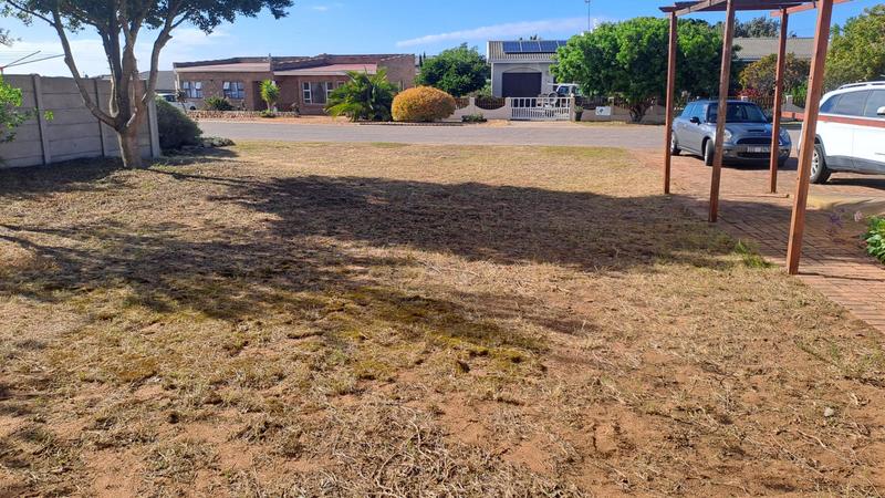 2 Bedroom Property for Sale in Stilbaai Wes Western Cape